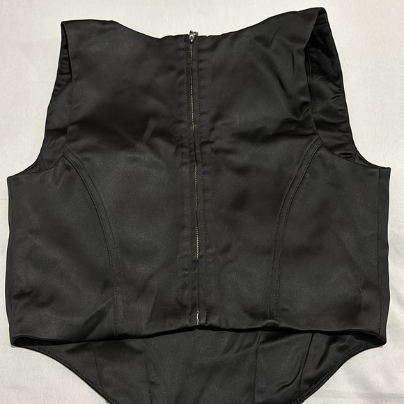 Aritzia Sunday Best Shiloh Satin Bustier - Picture 7 of 8